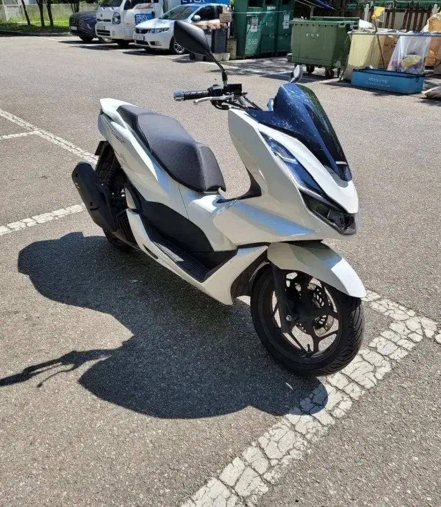 Pcx125ABS 22년식 순정 신차급 판매합니다